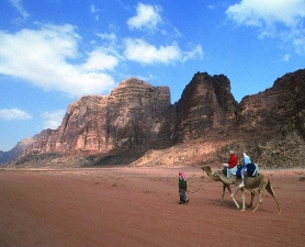 Discover the Desert At Wadi Rum t